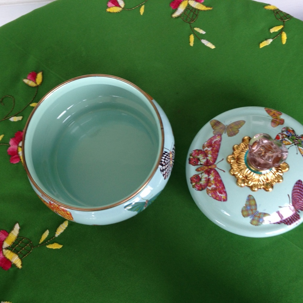 - Mackenzie Childs Blue Butterfly Squash Pot lid can - Picture 2 of 3